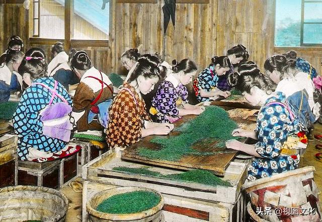 18張圖片觀天下：日本女生搓上身磨練軍國女性，意氣風(fēng)發(fā)的鐵娘子