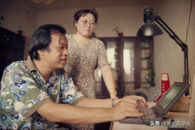 香女人，臭男人，為什么女人身上會(huì)有體香？體香是怎么來的？