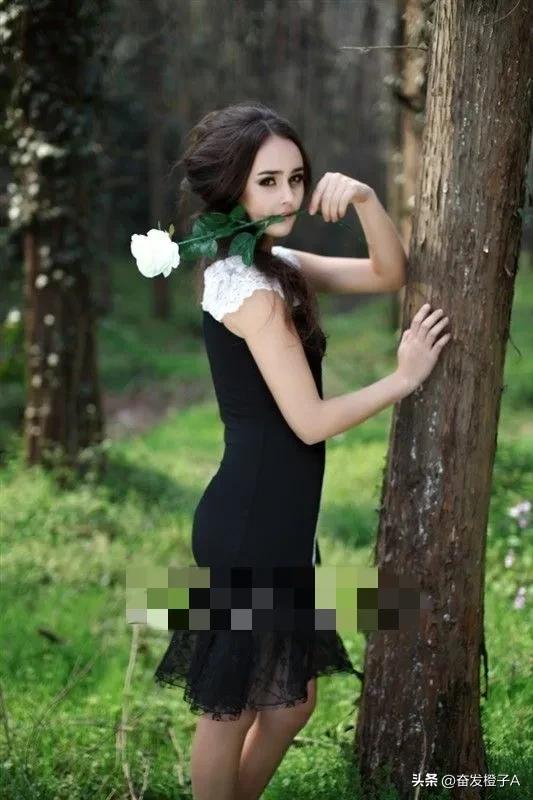 神秘的巴西模特德博拉·席爾瓦，天使面孔魔鬼身材，美得讓人窒息