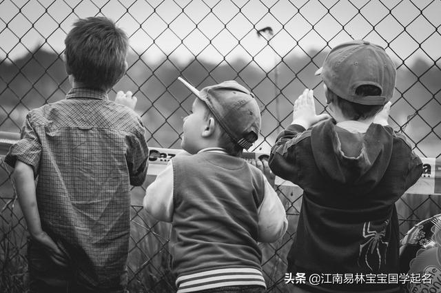 唐詩宋詞起名：200個有智慧涵養(yǎng)的女孩名，燦若櫻花，空靈典雅