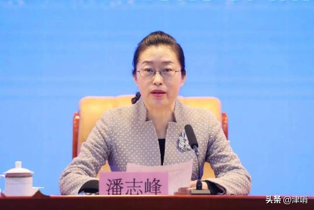 內(nèi)蒙正廳級(jí)“美女局長(zhǎng)”被查，超“完美”履歷，信息量有些大