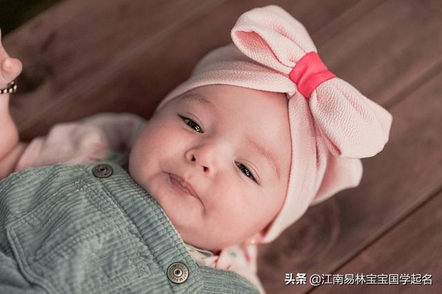 唐詩宋詞起名：200個有智慧涵養(yǎng)的女孩名，燦若櫻花，空靈典雅