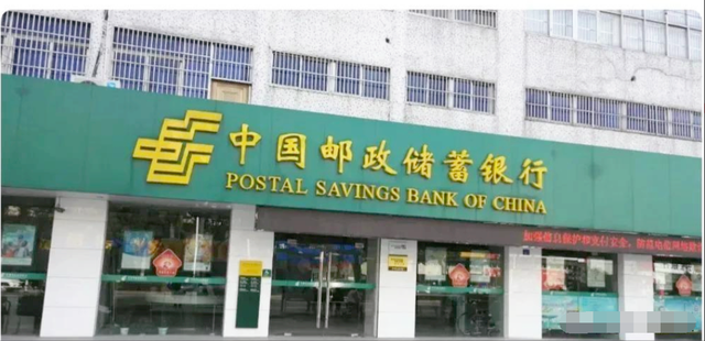 踹飛椅子，勾頭拖拽，掌擊胸部，上海“陳繼志”暴打女同事驚人