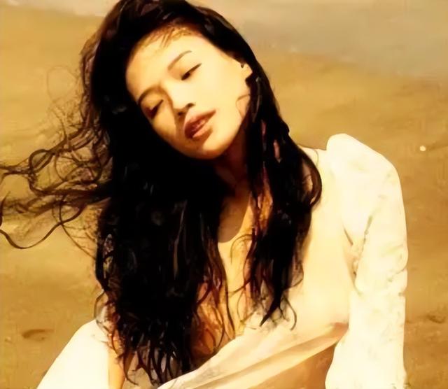 “情史干凈”的8位性感女星，不濫情，不炒作，每一個都堪稱清流