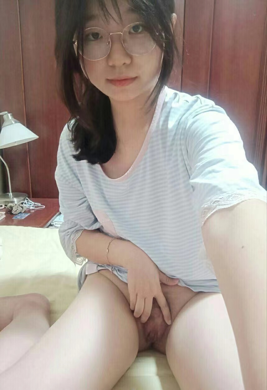 露臉?lè)床铈? 之? 穴臉同框