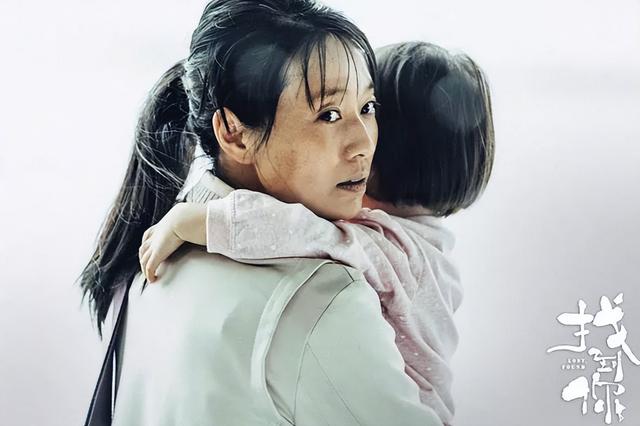 40多歲還能素顏演戲，我只服這3位中年女星，有皺紋卻美得真實(shí)