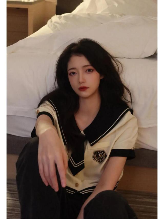 美好的不是女孩，而是18歲 (?；ê霞?