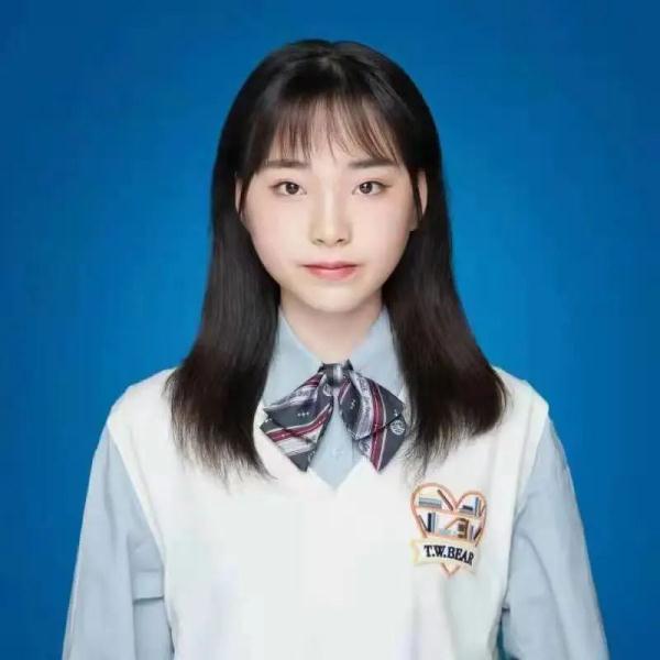 痛心，她才18歲……