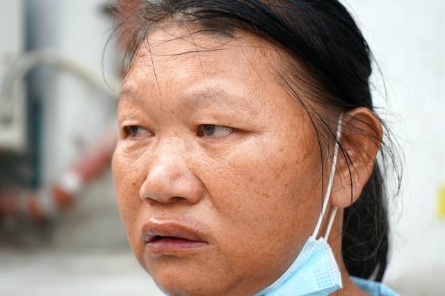 湖北一美女終圓教師夢，誰知肚子疼后悲劇發(fā)生，媽媽崩潰痛哭流涕