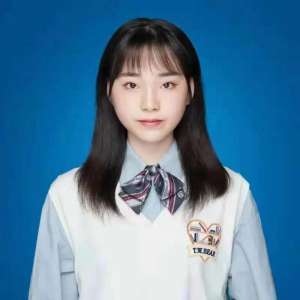 18歲的女孩(痛心，她才18歲……)
