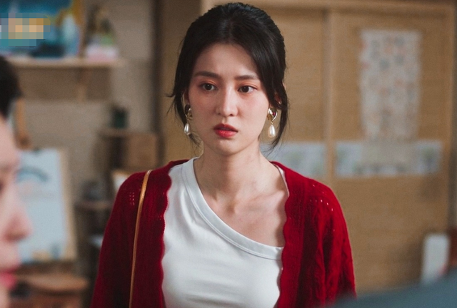 都說美女也不一定能駕馭古裝，看到喬欣換裝后的效果，我信了