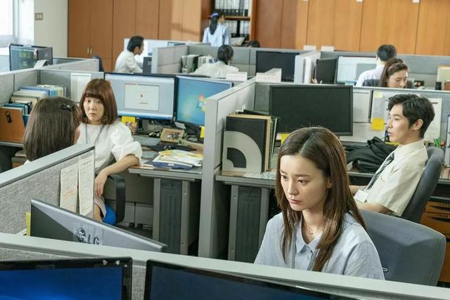 這位“82年出生的女人”，憑什么成為了直男的公敵？