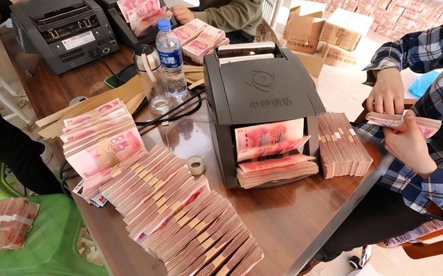 用生殖拉動(dòng)升職，東北女人在甘肅短期獲利千萬(wàn)，名聲盡毀