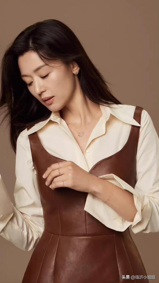 全智賢，優(yōu)雅知性的氣質美女，靚麗唯美的外形，太漂亮啦