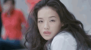 明明長(zhǎng)相普通，卻讓人欲罷不能，這5位“氣質(zhì)美女”個(gè)個(gè)一眼萬年