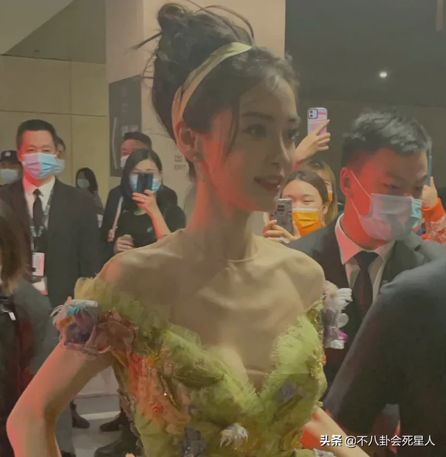 看臉絕美，身材卻干癟，排骨胸，五五分，這10位女星太可惜了
