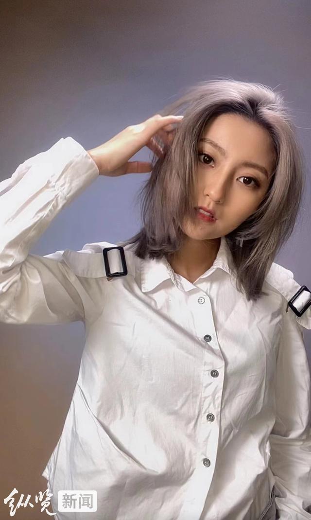 承德姑娘果小菁：“最不正經(jīng)的京劇演員”，唱國粹京劇，蹦最酷的迪