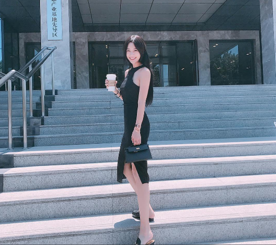 亞洲第一美女克拉拉宣布結(jié)婚，曾經(jīng)在活動(dòng)現(xiàn)場(chǎng)側(cè)漏巨乳！