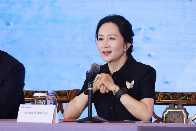有一種長相叫“富貴臉”，有這4個特征的女人，年紀越大越吃香