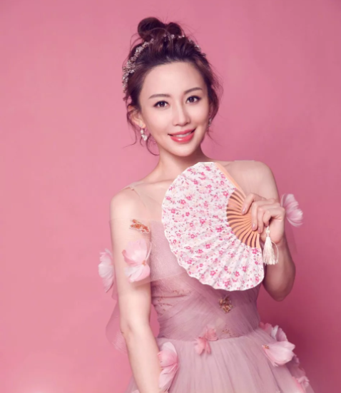 山東美女，打臺(tái)球成為世界冠軍，身家超10億元，40歲還沒(méi)有結(jié)婚