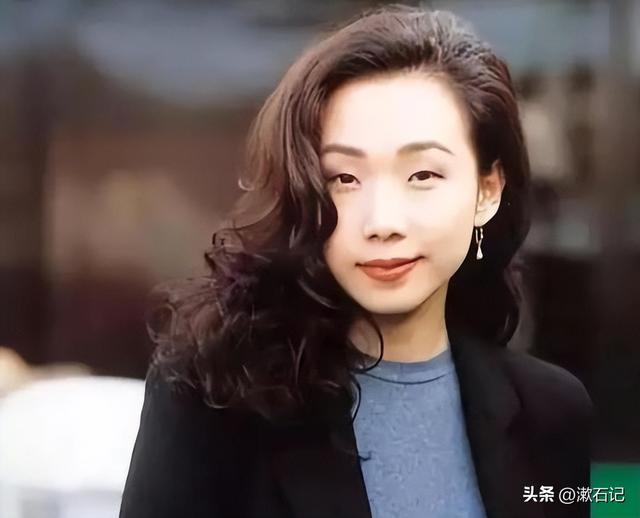 明明長(zhǎng)相普通，卻讓人欲罷不能，這5位“氣質(zhì)美女”個(gè)個(gè)一眼萬年