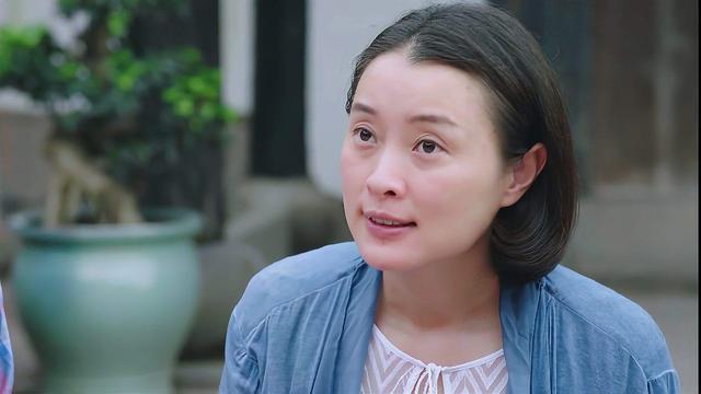 40多歲還能素顏演戲，我只服這3位中年女星，有皺紋卻美得真實(shí)