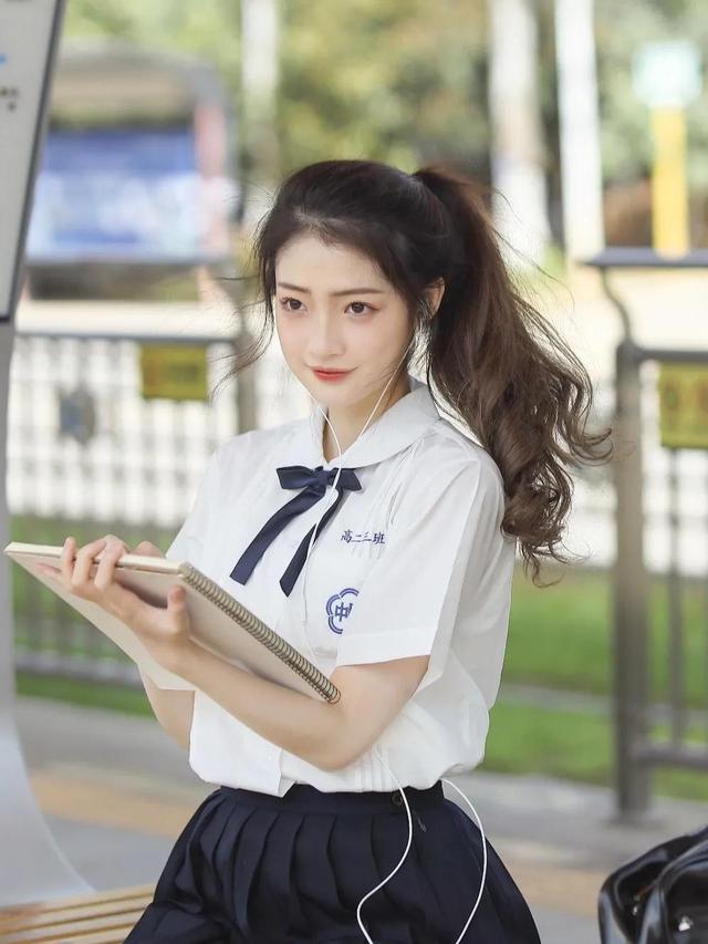 美好的不是女孩，而是18歲 (校花合集)