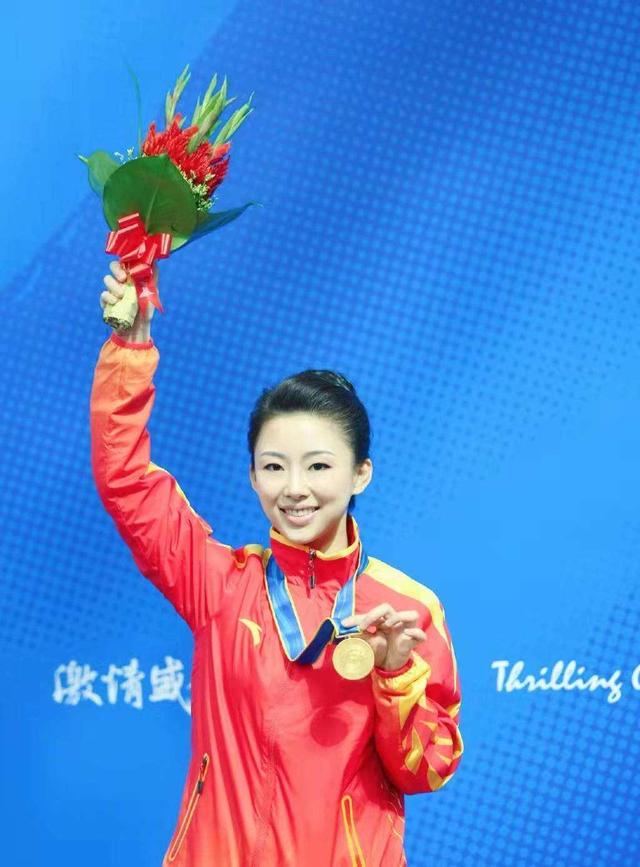山東美女，打臺(tái)球成為世界冠軍，身家超10億元，40歲還沒(méi)有結(jié)婚