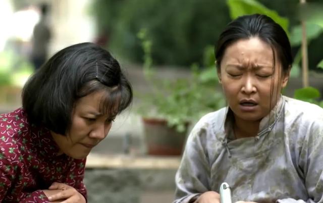 明明都是演農(nóng)村婦女，把趙麗穎和這5位演員放在一起，高下立現(xiàn)