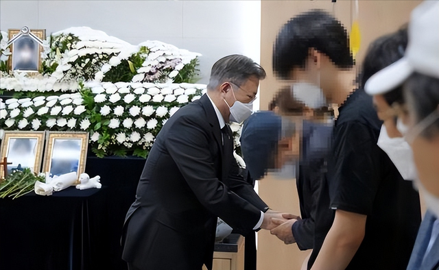 21年，韓國女兵被同事侵犯，投訴多次受阻，新婚當(dāng)天選擇自盡身亡