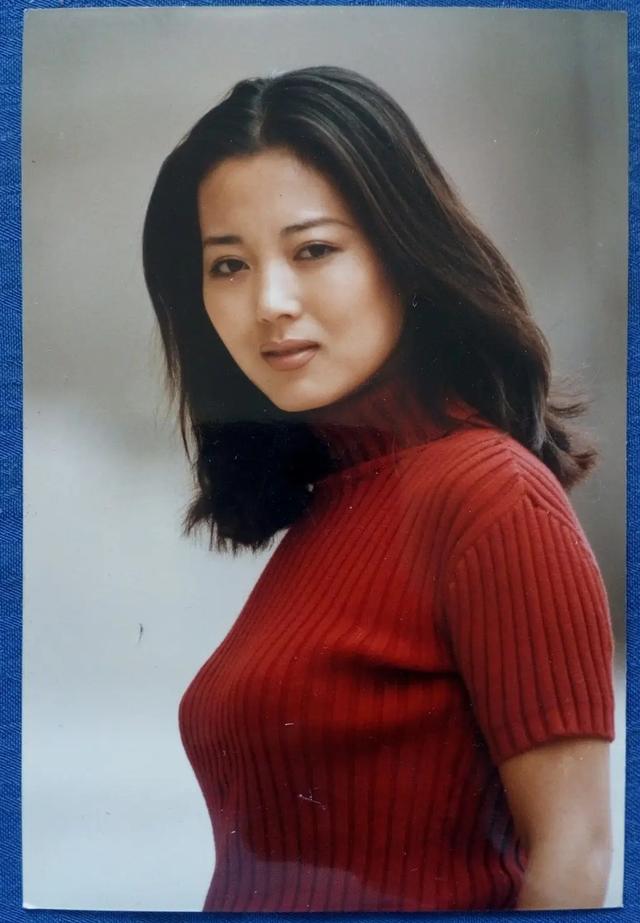 明明都是演農(nóng)村婦女，把趙麗穎和這5位演員放在一起，高下立現(xiàn)