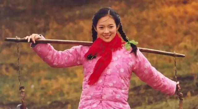明明都是演農(nóng)村婦女，把趙麗穎和這5位演員放在一起，高下立現(xiàn)