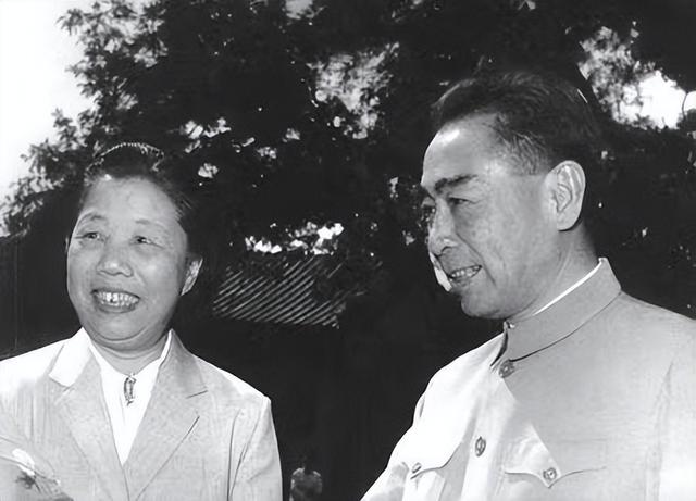 西方記者刁難：你見過世界最漂亮的女人嗎？周總理硬氣回應：見過