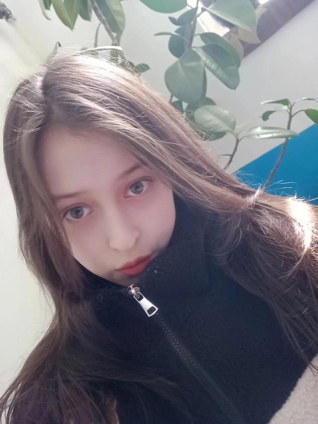 美好的不是女孩，而是18歲 (?；ê霞?