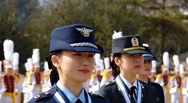 21年，韓國女兵被同事侵犯，投訴多次受阻，新婚當(dāng)天選擇自盡身亡