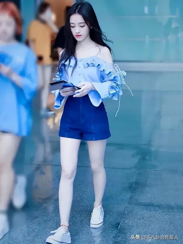 看臉絕美，身材卻干癟，排骨胸，五五分，這10位女星太可惜了