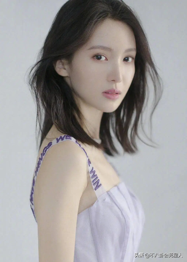 看臉絕美，身材卻干癟，排骨胸，五五分，這10位女星太可惜了