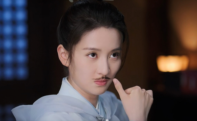 都說美女也不一定能駕馭古裝，看到喬欣換裝后的效果，我信了