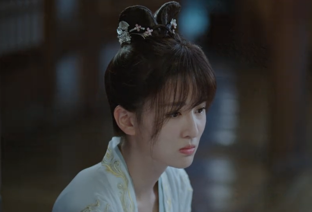 都說美女也不一定能駕馭古裝，看到喬欣換裝后的效果，我信了