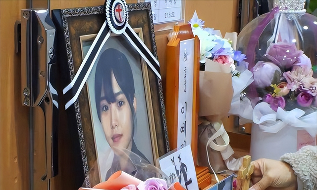 21年，韓國女兵被同事侵犯，投訴多次受阻，新婚當(dāng)天選擇自盡身亡
