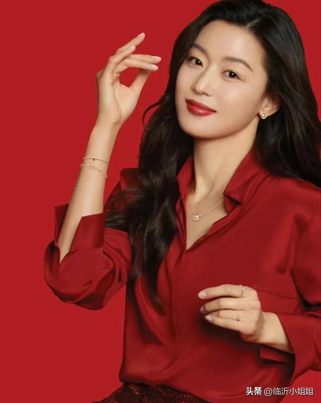 全智賢，優(yōu)雅知性的氣質美女，靚麗唯美的外形，太漂亮啦
