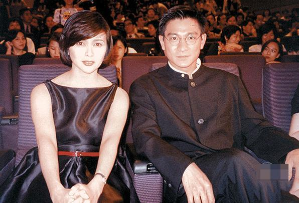 35年娛記曝劉德華秘聞：夜遇當(dāng)紅女星主動勾搭，華仔無奈送她回家