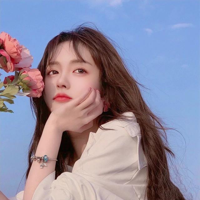女生發(fā)“嗯嗯”的3種含義
