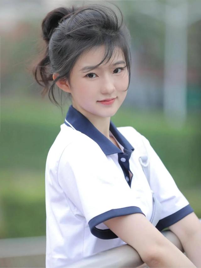美好的不是女孩，而是18歲 (校花合集)