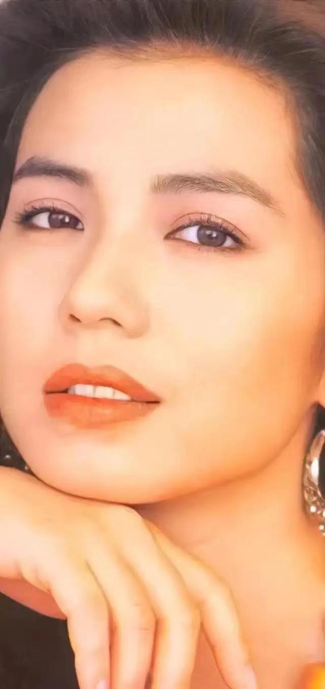 十位90年代絕色的臺(tái)灣美女
