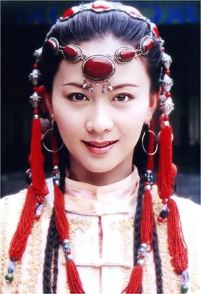 她向藝術(shù)獻(xiàn)出了人體——湯加麗