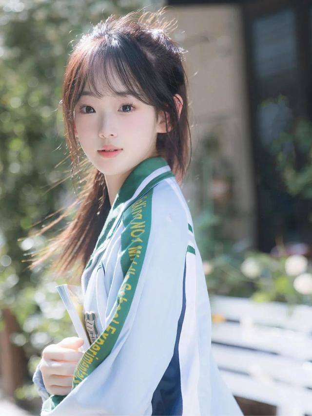 美好的不是女孩，而是18歲 (校花合集)