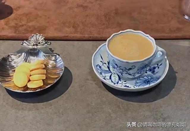 讓文人們喜歡的、并紛紛寫進(jìn)書里的“歐蕾咖啡”到底是什么？