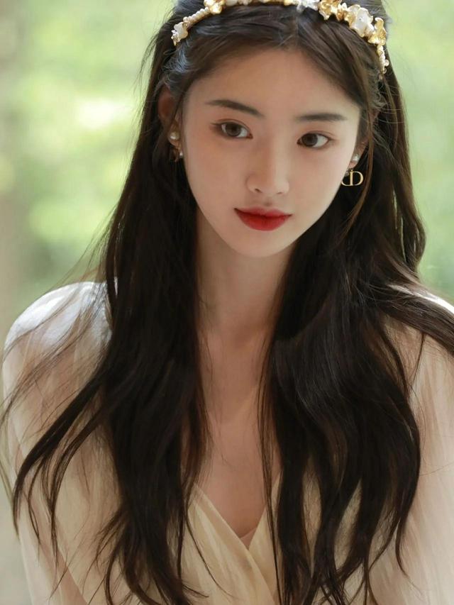 美好的不是女孩，而是18歲 (?；ê霞?