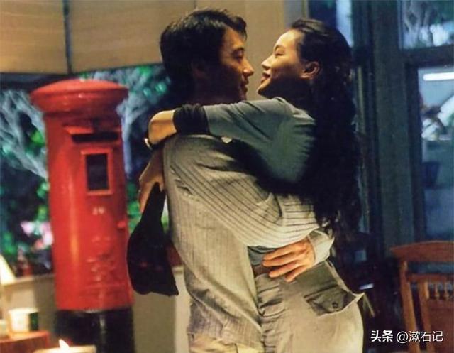 明明長(zhǎng)相普通，卻讓人欲罷不能，這5位“氣質(zhì)美女”個(gè)個(gè)一眼萬年